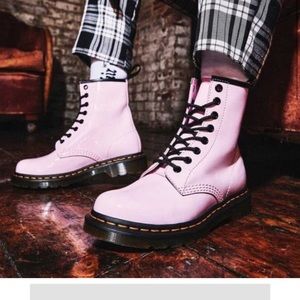 Dr Martens 1460 Pale Pink Patent Leather Boots  Size 10